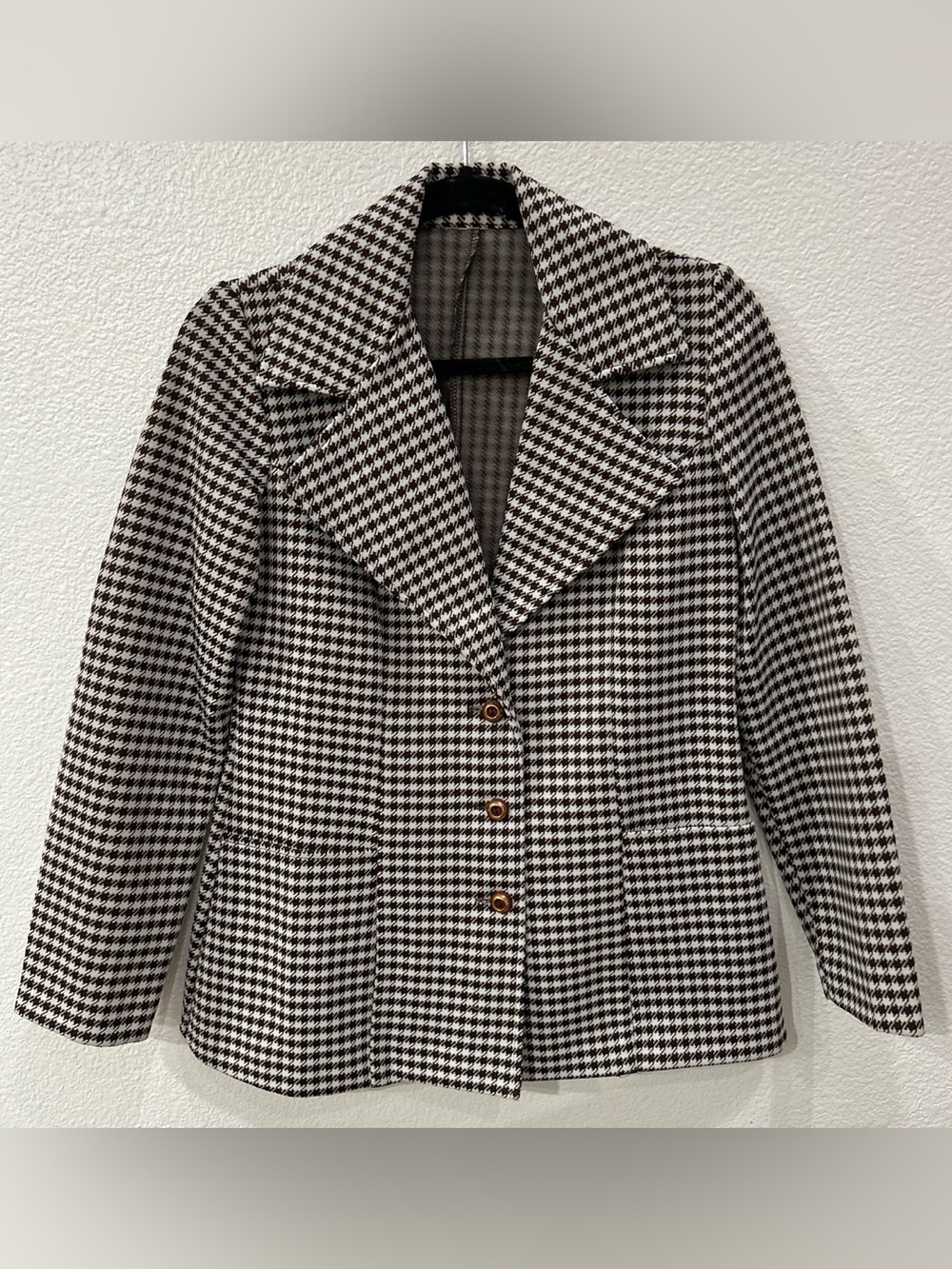 VTG Women’s Houndstooth Button-Front Jacket - Brown & White